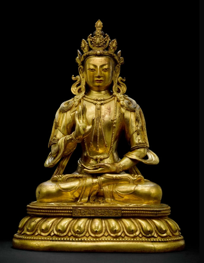 Bronze gilded and non-hollow Achieved Buddha statue from the court of Emperor Qianlong of the Qing Dynasty